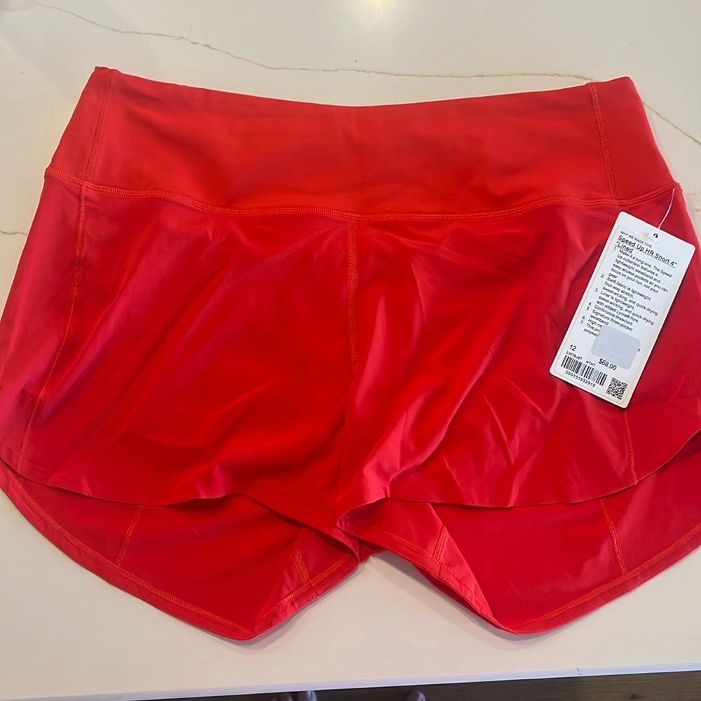 Lulu Lemon Speed Up HR Short 4” lined